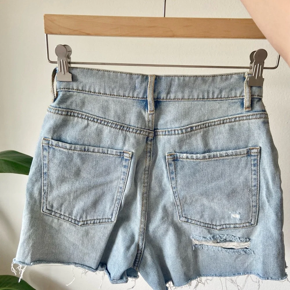 High Rise Icon Short - Picture 2 of 3